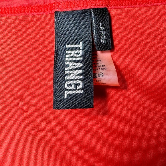 Triangl Crochet Neoprene Bikini Set in Red. - Picture 4 of 5